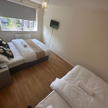 3 Bedroom Apartment Close To Manchester City Stadium And Coop Live Eksteriør billede
